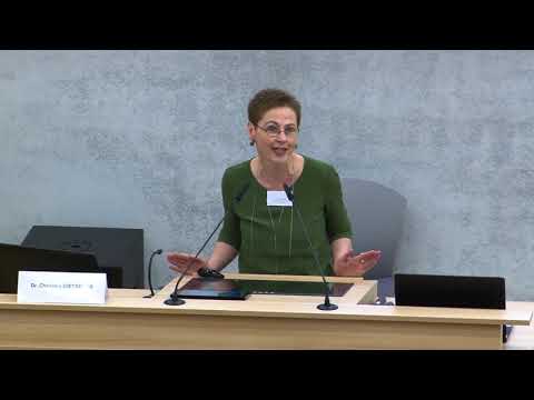 Lire la vidéo YouTube, voir légende ci-après