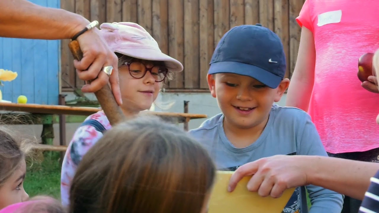 YouTube-Video abspielen, siehe Bildunterschrift unten